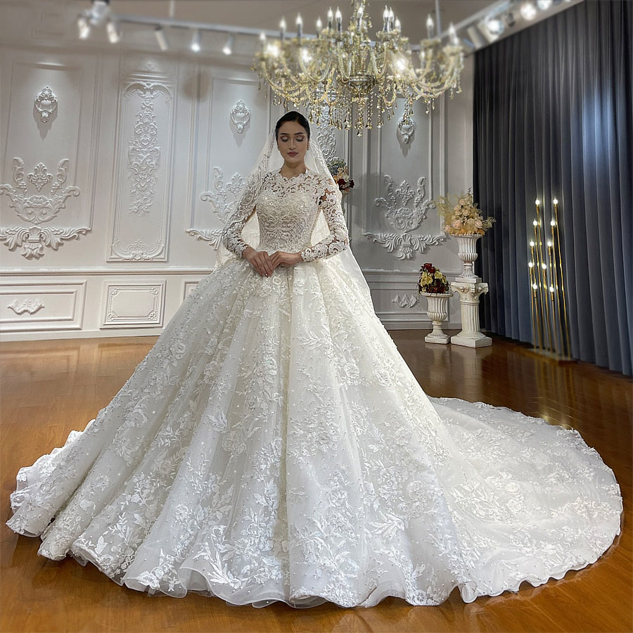 Women's Scoop-Neck Full Sleeves Sweep Train Bridal Wedding Dress