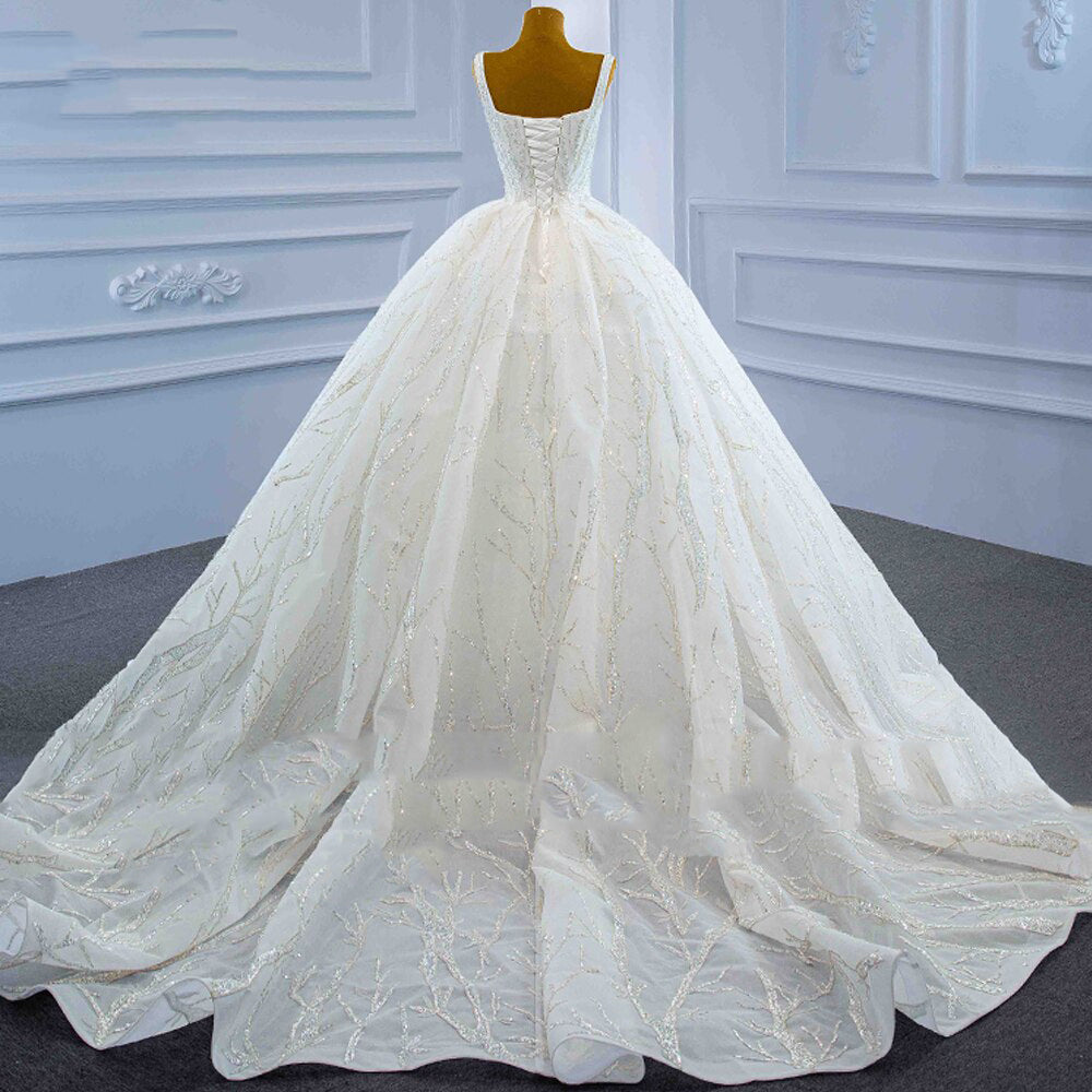 Women's Sweetheart-Neck Sleeveless Court Train Wedding Dress