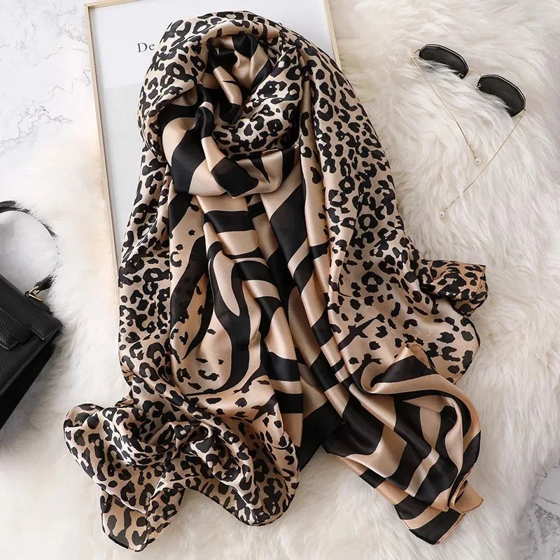 Women's Polyester Neck Wrap Printed Pattern Trendy Beach Scarves