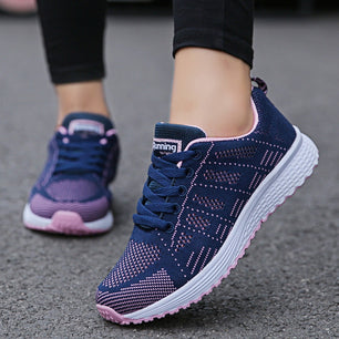 Women's Mesh Round Toe Lace-up Closure Breathable Sport Sneakers