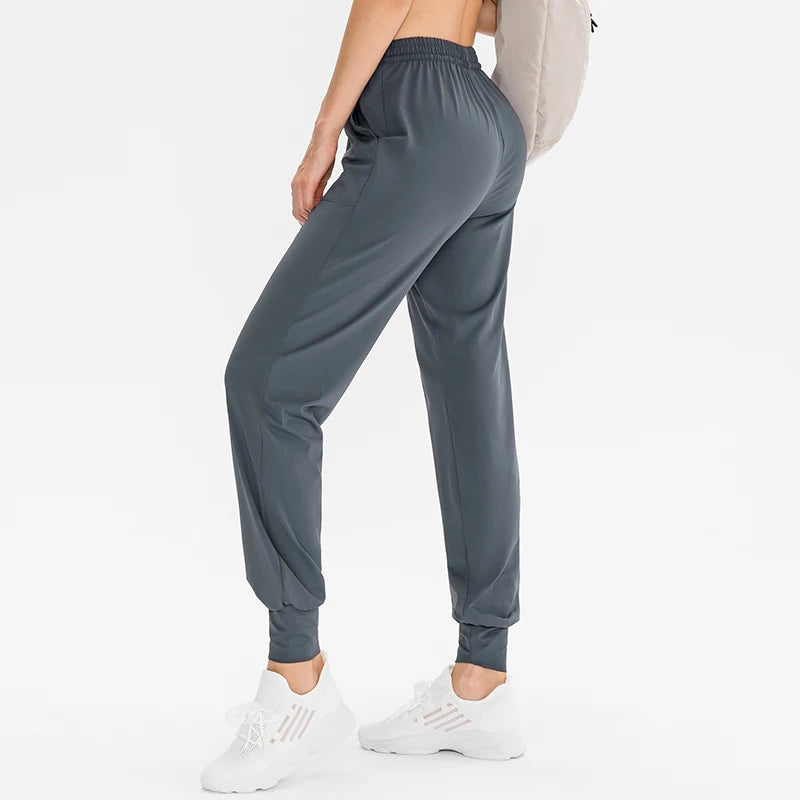 Women's Polyester Drawstring Closure Solid Pattern Yoga Trousers