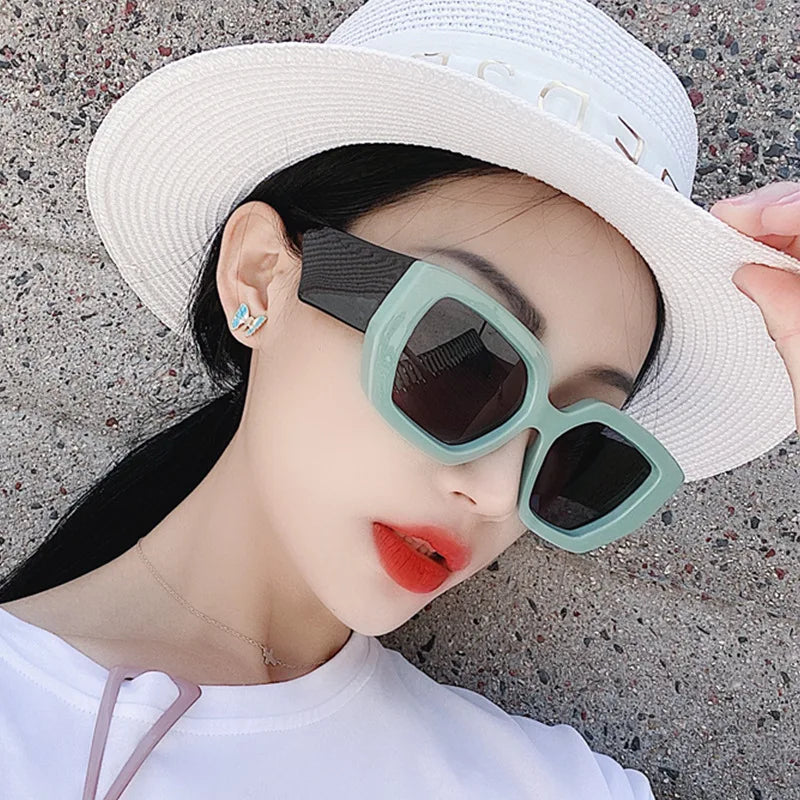 Women's Resin Frame Polycarbonate Lens Square Shaped Sunglasses