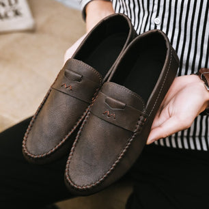 Men's PU Leather Round Toe Slip-On Closure Luxury Casual Shoes