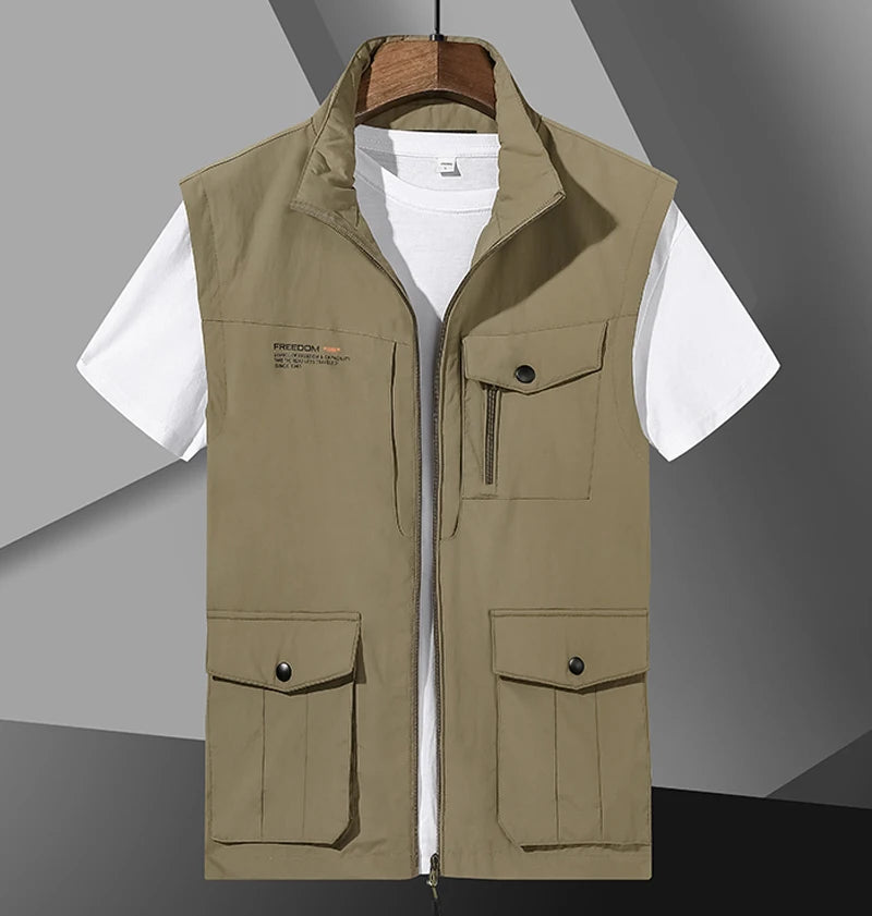 Men's Polyester Mandarin Collar Zipper Closure Trendy Jacket