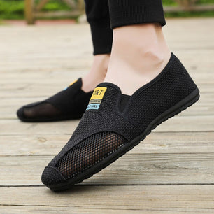 Men's Mesh Round Toe Slip-On Closure Breathable Casual Wear Shoes