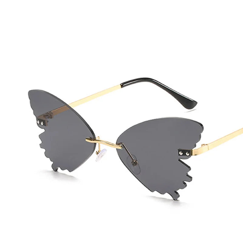 Women's Resin Frame Polaroid Lens Butterfly Shaped Sunglasses