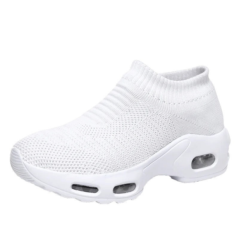 Women's Mesh Round Toe Slip-On Closure Breathable Sports Shoes