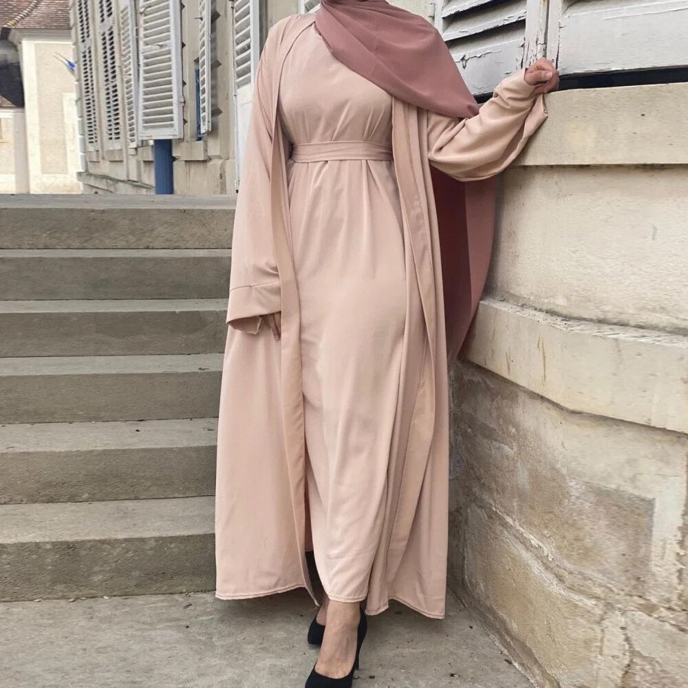 Women's Arabian V-Neck Polyester Full Sleeve Solid Pattern Abaya