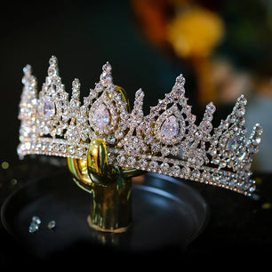 Women's Zinc Alloy Plant Pattern Tiaras Bridal Classic Crown