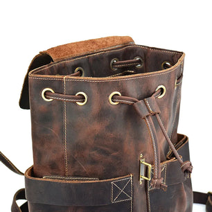 Men's Genuine Leather Solid Pattern Zipper Closure Backpack