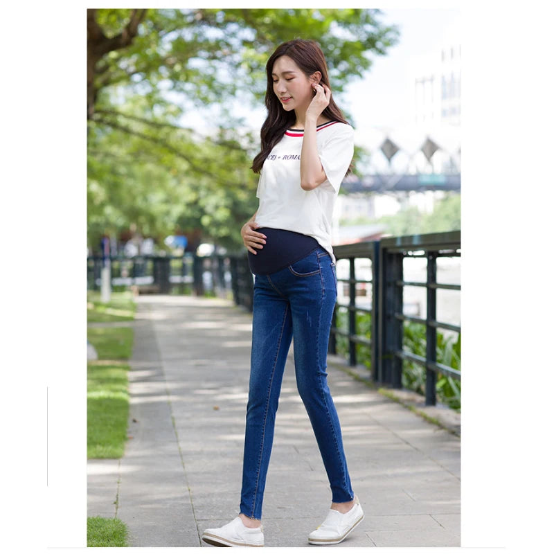 Women's Cotton Elastic Closure Solid Pattern Maternity Pants