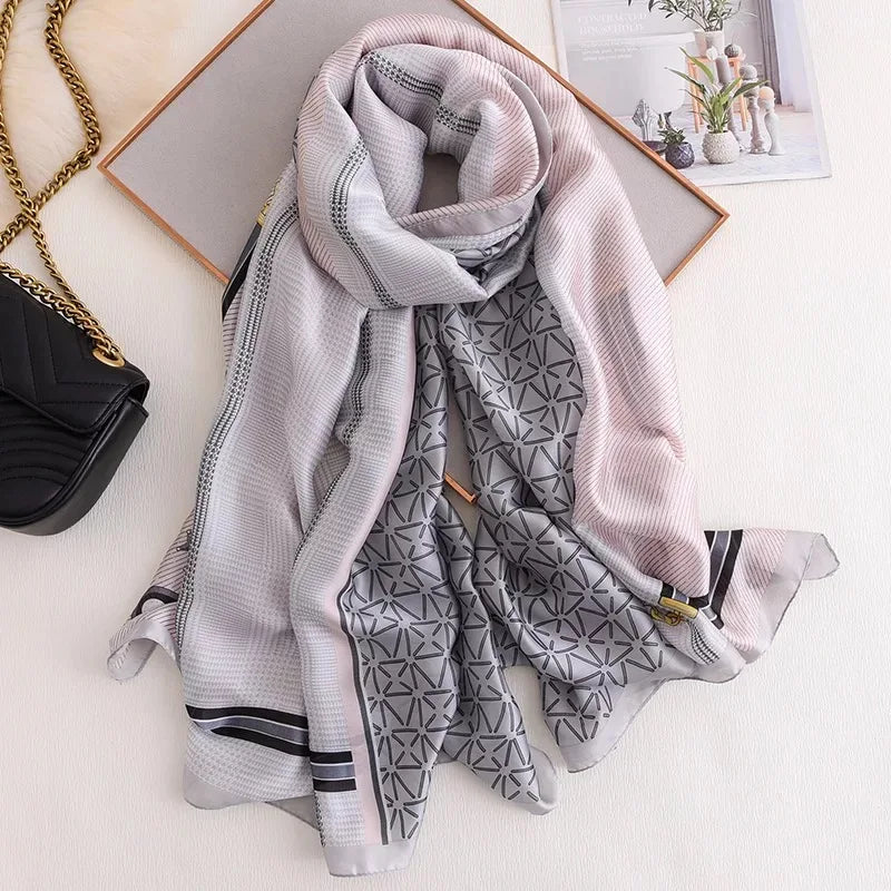 Women's Polyester Neck Wrap Printed Pattern Luxury Beach Scarves