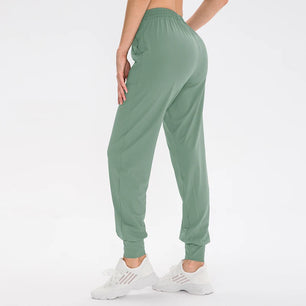 Women's Polyester Drawstring Closure Solid Pattern Yoga Trousers