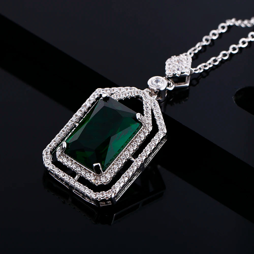 Women's Silver Zircon Geometric Shaped Trendy Engagement Necklace