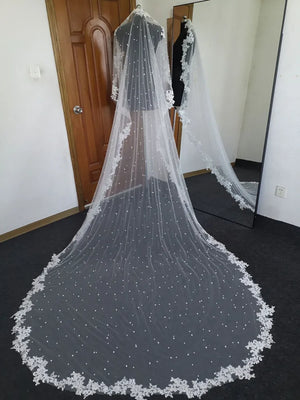 Women's Polyester Applique Edge One-Layer Cathedral Wedding Veils