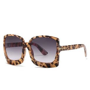 Women's Resin Frame Square Shaped Vintage Oversized Sunglasses