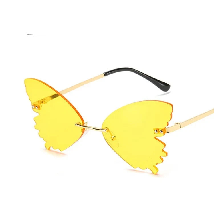 Women's Resin Frame Polaroid Lens Butterfly Shaped Sunglasses