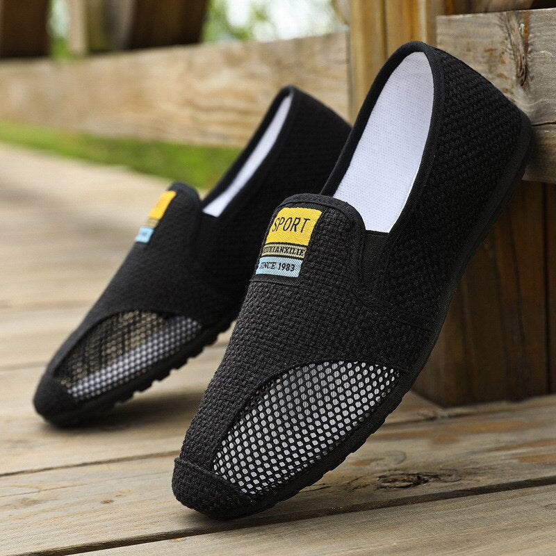 Men's Mesh Round Toe Slip-On Closure Breathable Casual Wear Shoes