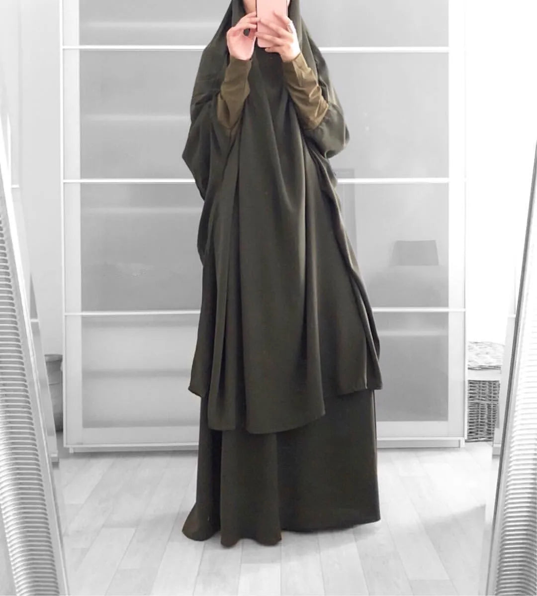 Women's Arabian Polyester Full Sleeve Plain Pattern Elegant Abaya