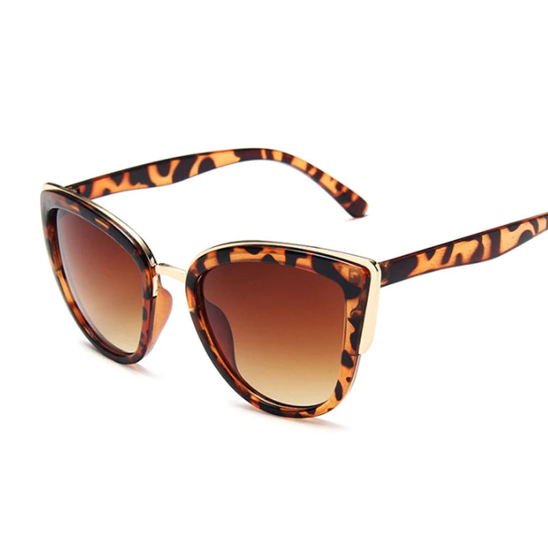 Women's Cat Eye Plastic Frame Acrylic Lens Trendy Sunglasses