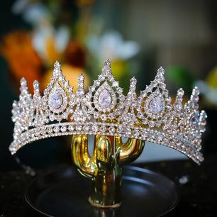 Women's Zinc Alloy Plant Pattern Tiaras Bridal Classic Crown