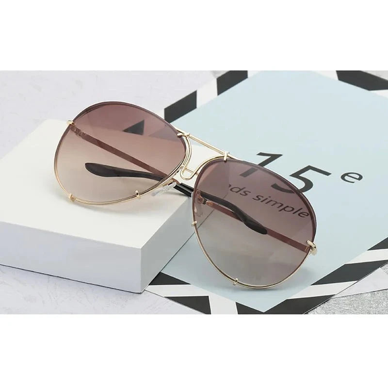 Women's Alloy Frame Acrylic Lens Oval Shaped Trendy Sunglasses