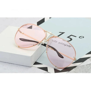 Women's Alloy Frame Acrylic Lens Oval Shaped Trendy Sunglasses