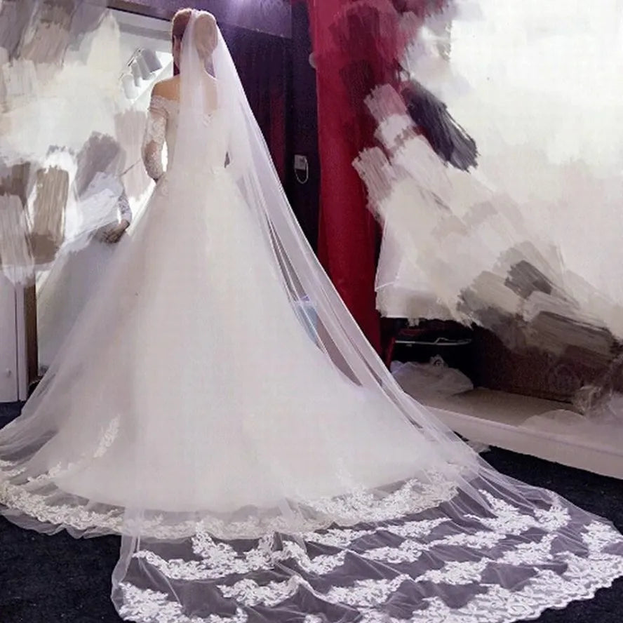 Women's Polyester Lace Edge One-Layer Cathedral Wedding Veils