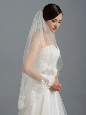 Women's Polyester Lace Edge One-Layer  Fingertip Wedding Veils