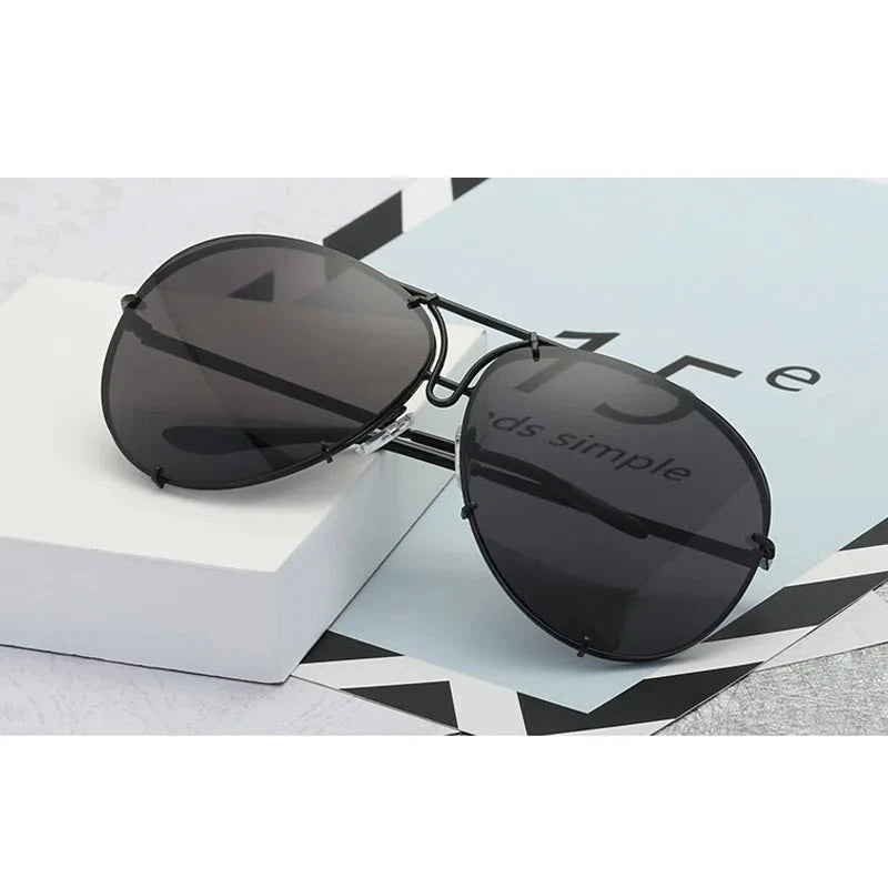 Women's Alloy Frame Acrylic Lens Oval Shaped Trendy Sunglasses