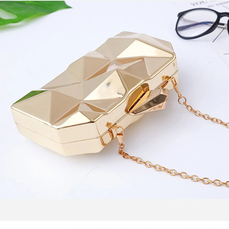 Women's Metallic Hasp Closure Geometric Bridal Wedding Clutch