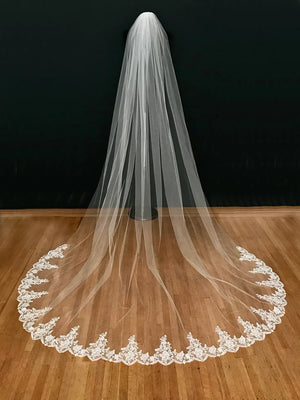 Women's Polyester Lace Edge One-Layer Cathedral Wedding Veils