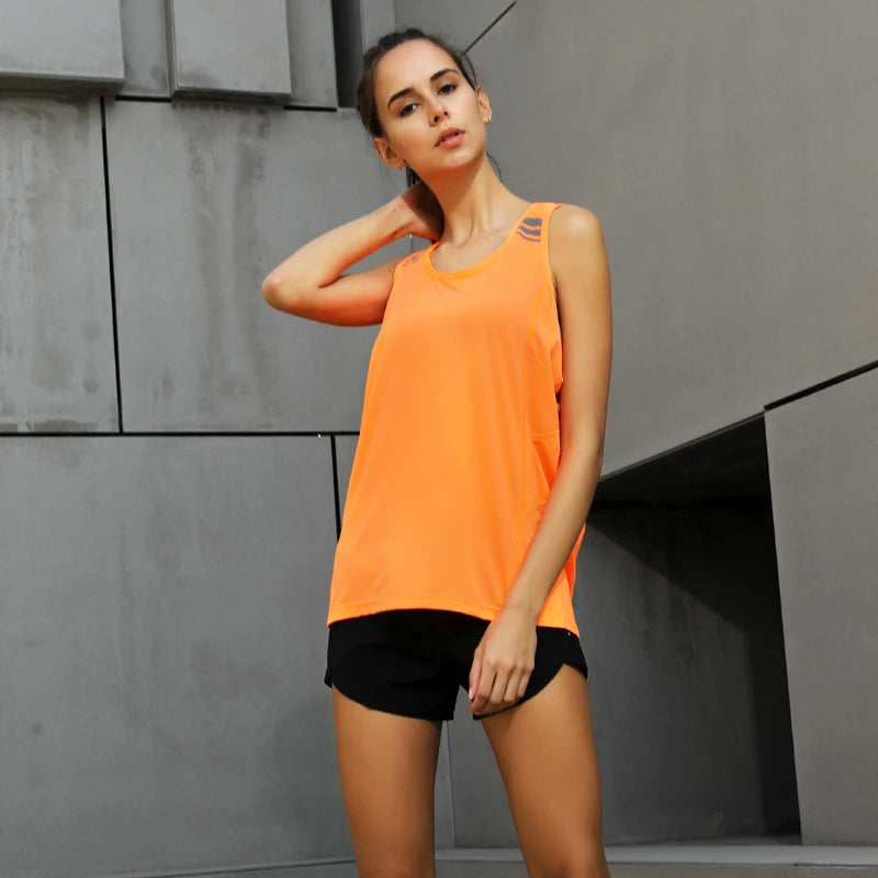 Women's Nylon O-Neck Sleeveless Breathable Yoga Gym Wear Tops