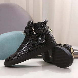 Men's Genuine Leather Round Toe Lace-Up Closure Casual Shoes