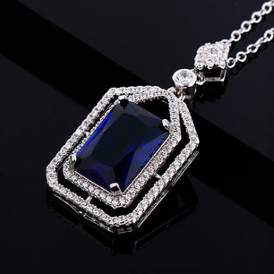 Women's Silver Zircon Geometric Shaped Trendy Engagement Necklace