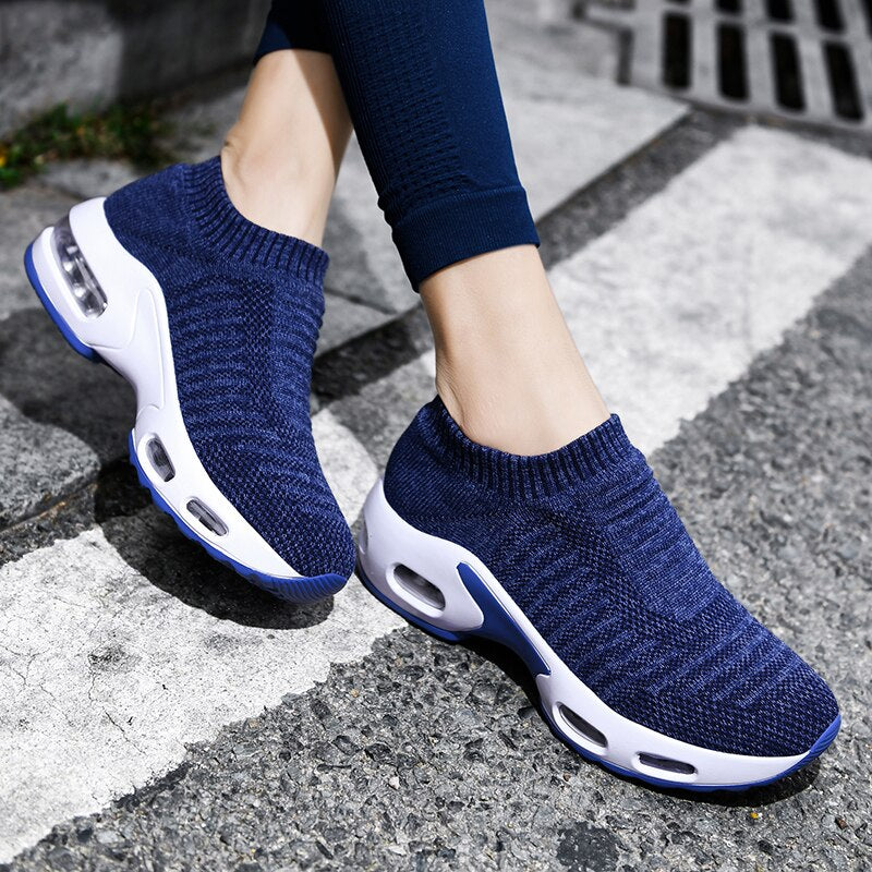 Women's Mesh Breathable Slip On Closure Sports Patchwork Sneakers