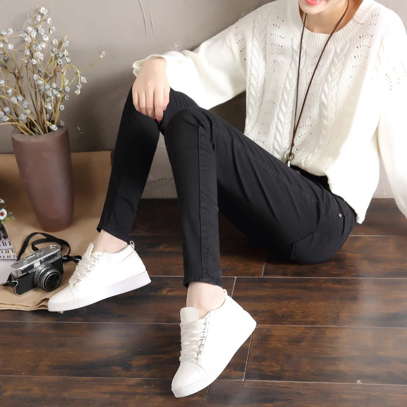 Women's Cotton Button Fly Closure Solid Pattern Casual Pants