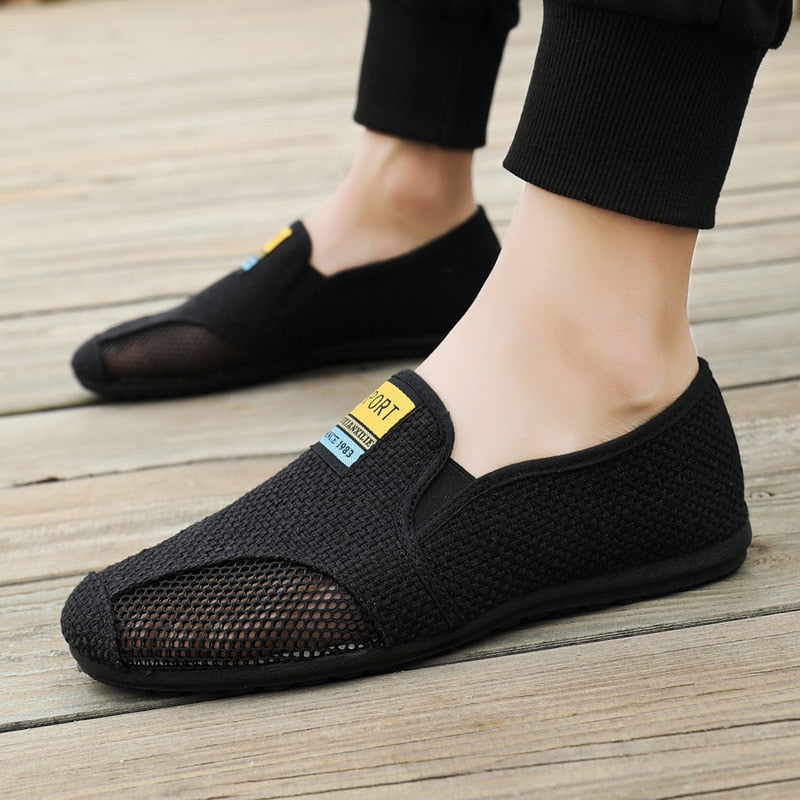 Men's Mesh Round Toe Slip-On Closure Breathable Casual Wear Shoes