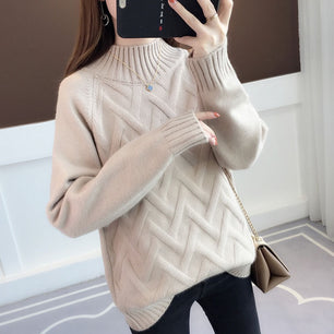 Women's Polyester Turtleneck Knitted Pattern Casual Wear Sweater