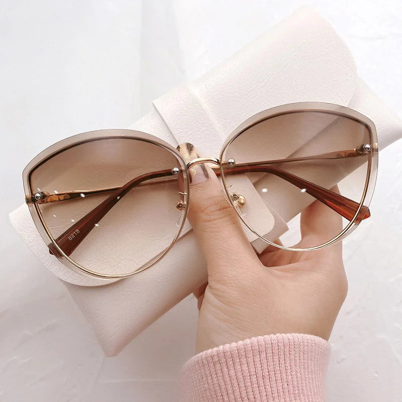 Women's Cat Eye Alloy Frame Resin Lens Trendy Shades Sunglasses