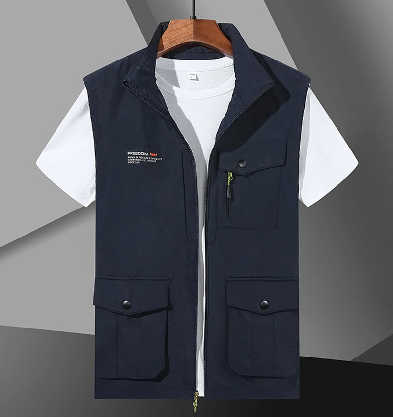 Men's Polyester Mandarin Collar Zipper Closure Trendy Jacket