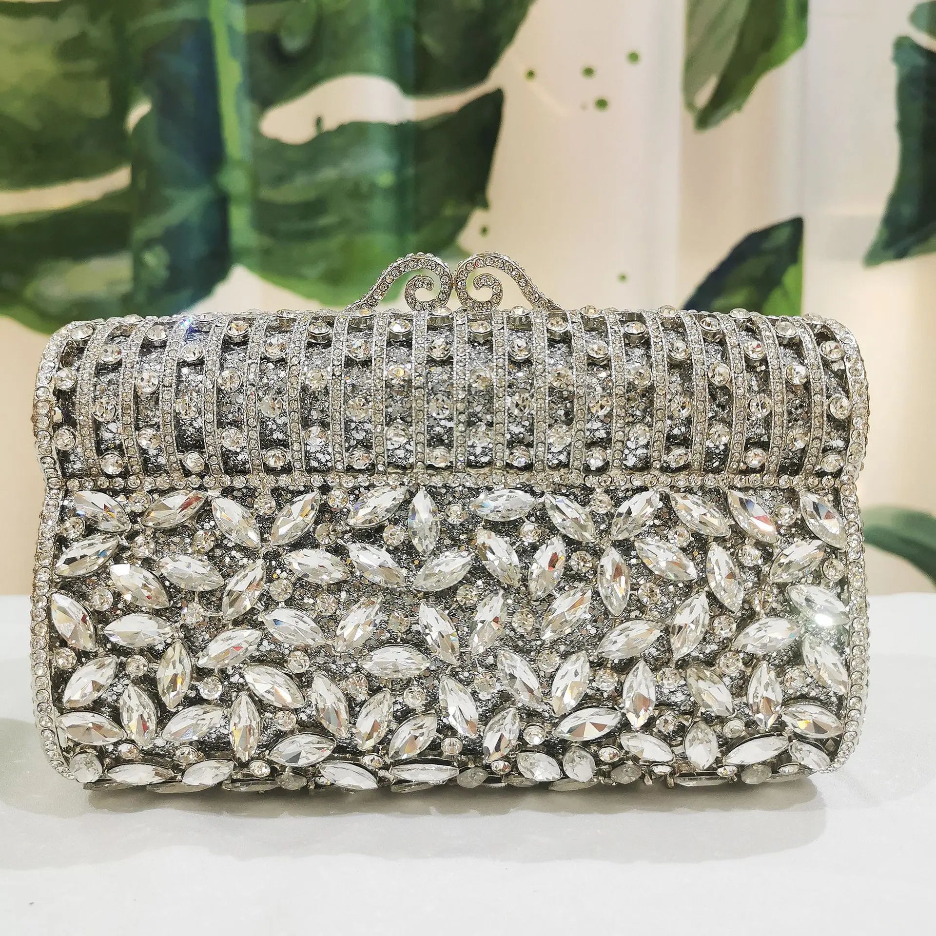 Women's Metallic Hasp Closure Rhinestone Pattern Wedding Clutch