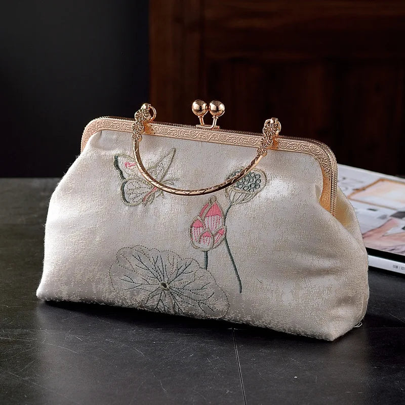 Women's Silk Hasp Closure Embroidery Pattern Vintage Handbag