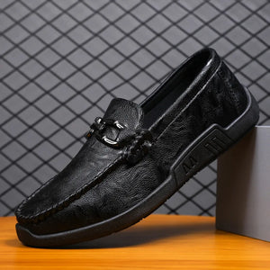 Men's PU Round Toe Slip-On Closure Solid Pattern Casual Shoes