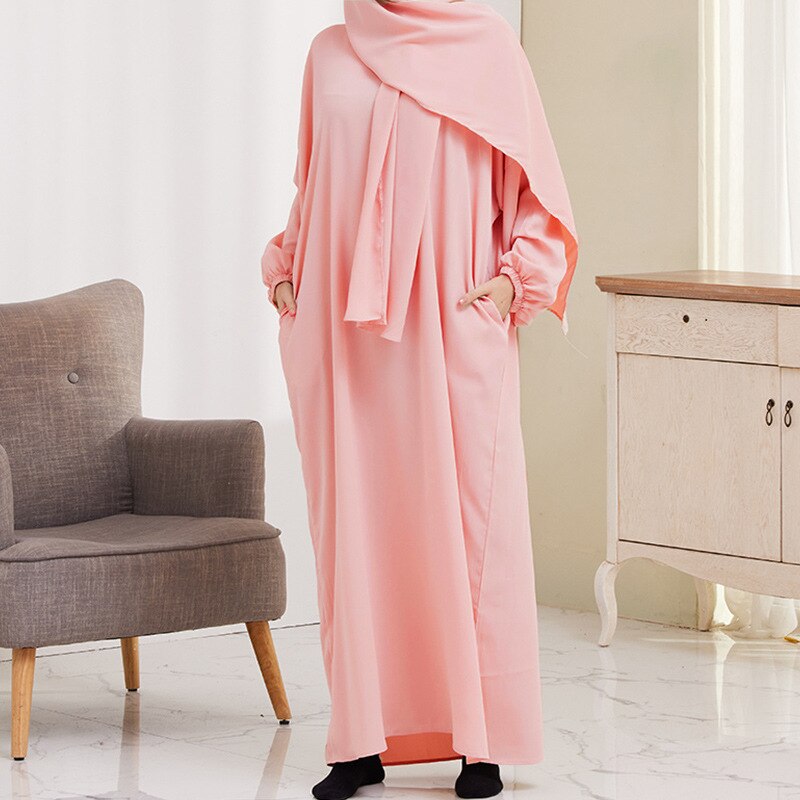 Women's Arabian Polyester Full Sleeve Solid Pattern Casual Abaya