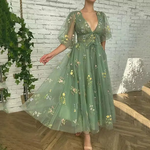 Women's Polyester V-Neck Short Sleeves Floral Wedding Dress