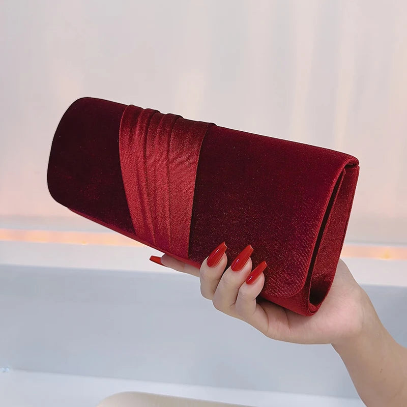 Women's Silk Hasp Closure Solid Pattern Trendy Wedding Clutch