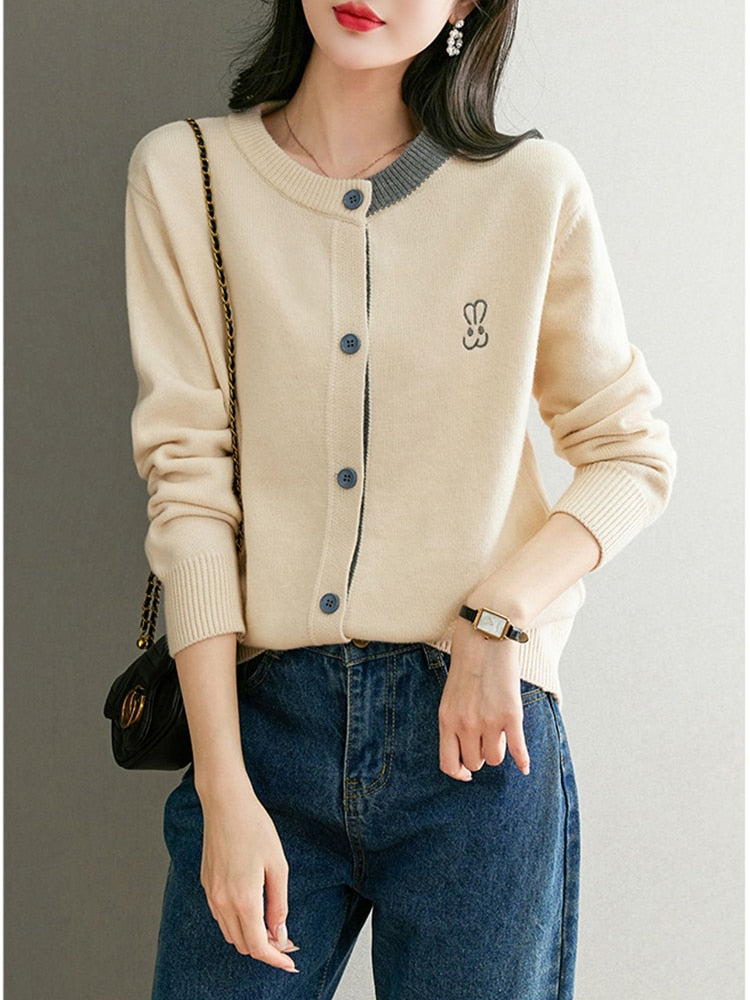 Women's Polyester O-Neck Full Sleeves Solid Casual Wear Sweaters