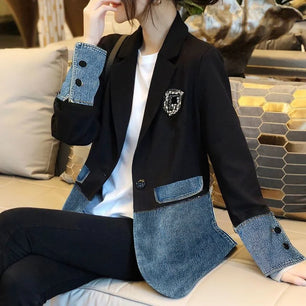 Women's Polyester Notched Full Sleeves Single Breasted Blazer