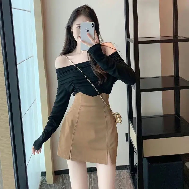 Women's Polyester High Waist Solid Pattern Casual Wear Skirts